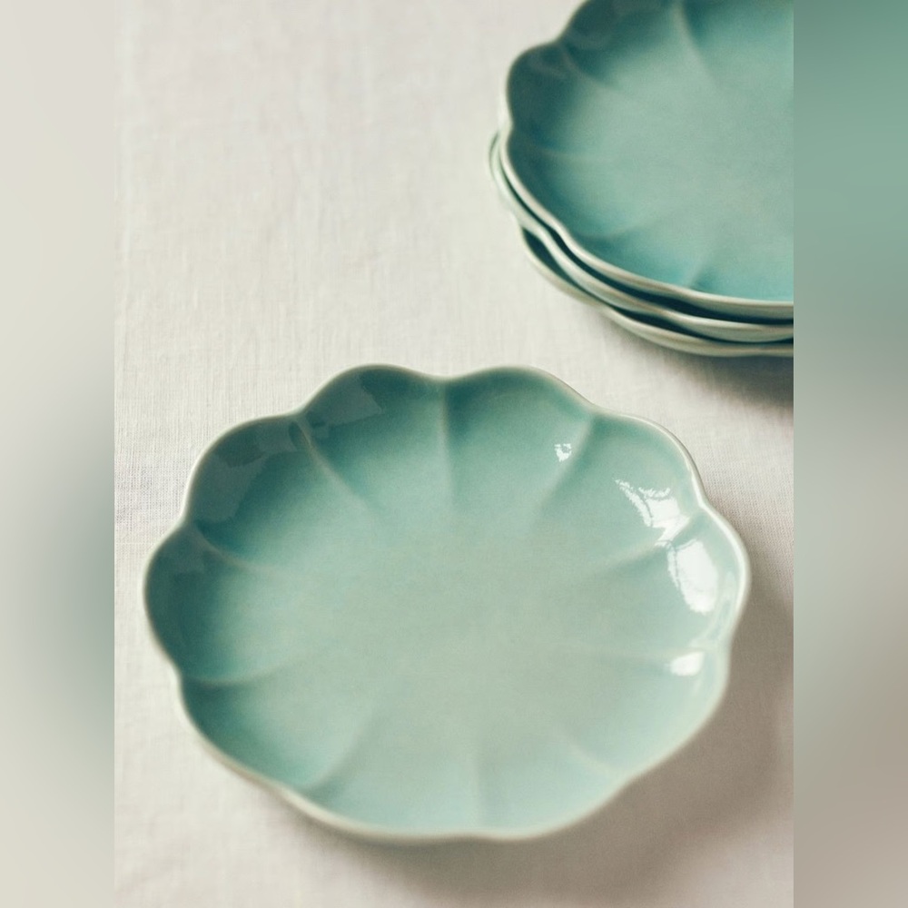 Anthropologie Beatriz Scallop Dessert Plates, Set of 4 Green